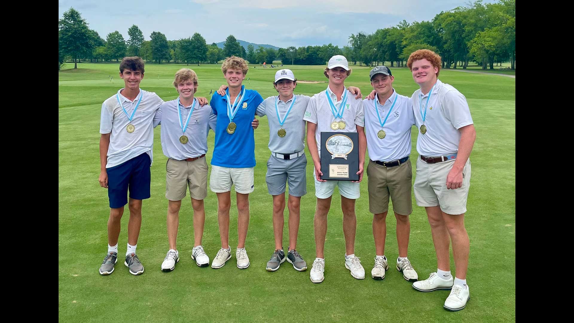 Bruins Boys win Murfreesboro Invitational