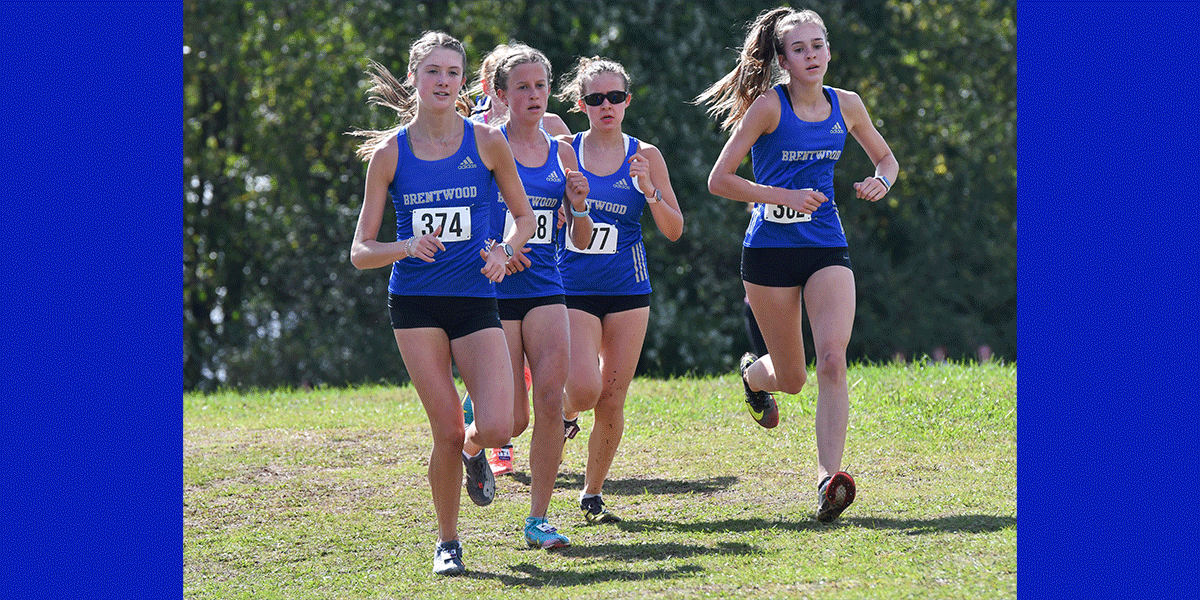 rachel haws and lydia cromwell push the pace